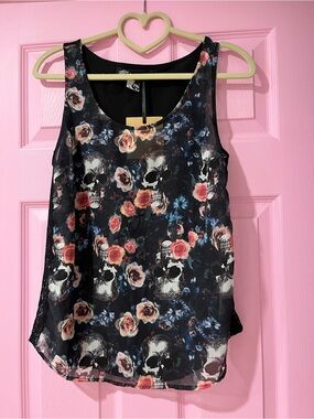💀 Floral skull top 💀